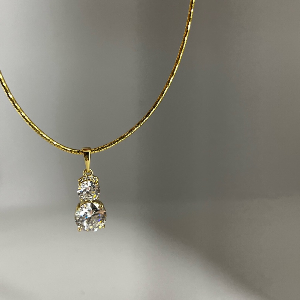Xuping Gold Necklace with Cubic Zirconia Pendant